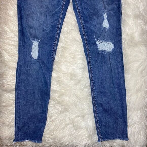 Black Orchid Jude Off Step Mid Rise Skinny - Picture 6 of 13